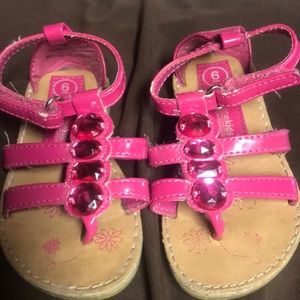 OshKosh Pink Baby Girl Sandler’s size 6
